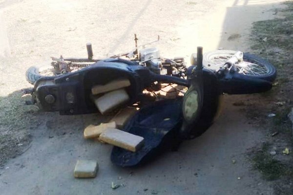 Itatí: Abandonó una moto con más de 6 kilos de marihuana