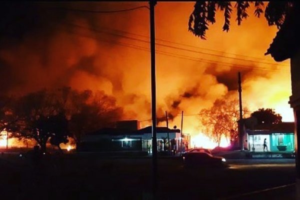 Fuego en Saladas: 