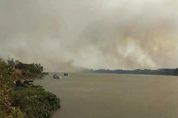 El fuego no da tregua: Se incendia la isla Las Damas