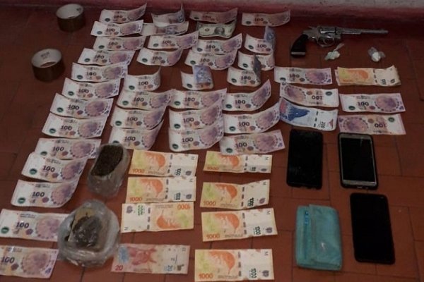 Desbarataron kiosco de drogas en Punta Taitalo