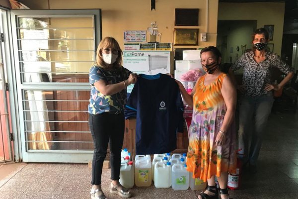 Hogares de adultos mayores de Ituzaingó y Virasoro recibieron asistencia