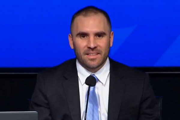 Guzmán anunció que la deuda fue reestructurada en un 98,8%