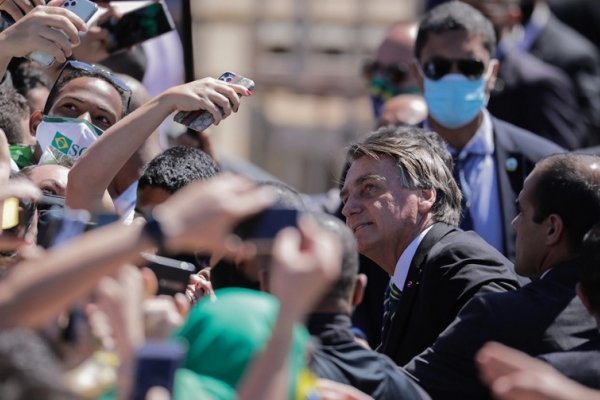 Lula acusó a Bolsonaro de convertir al coronavirus en un 