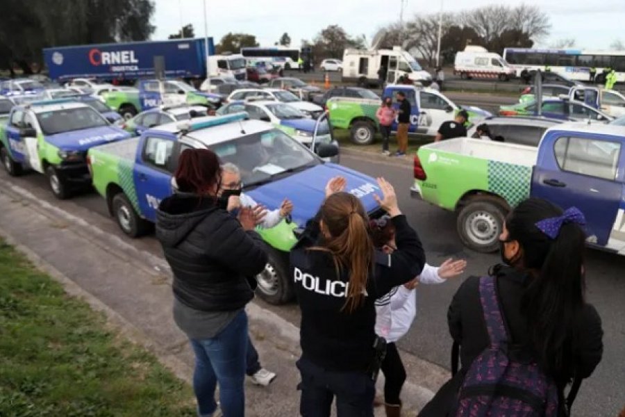Sigue la tensión con la Policía Bonaerense: Esperan reunión que destrabe el conflicto