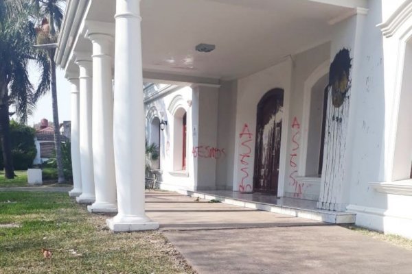 Atacaron el Consulado de Paraguay en Resistencia