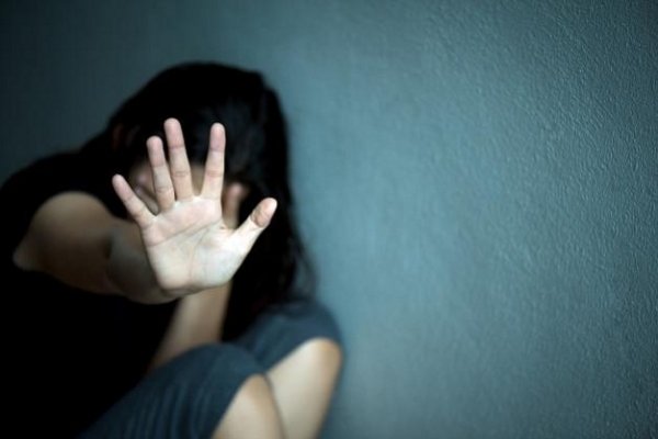 Demoraron a suboficial de la Policía denunciado por abusar de su hijastra