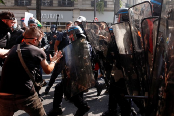 París: La movilización de los chalecos amarillos comenzó con incidentes