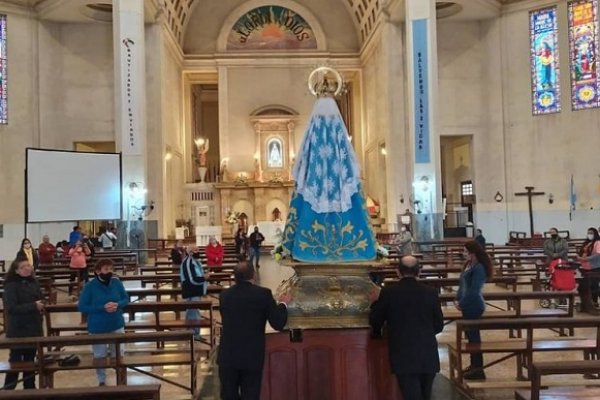 Itatí: Se realizó la fiesta mensual de la Virgen