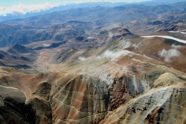 La justicia ordenó el cierre del megaproyecto minero Pascua Lama por daño ambiental