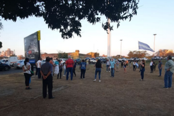 Caravana hasta Corrientes: Chaqueños volvieron a reclamar para que liberen el puente