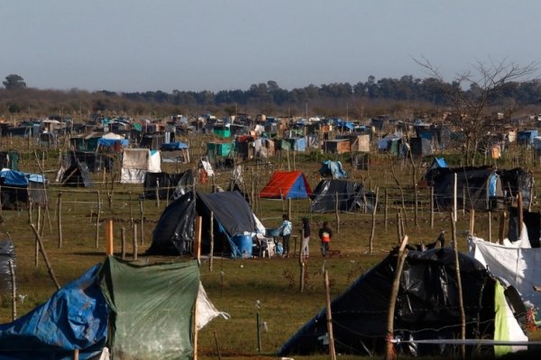 Toma de tierras en Guernica: la Justicia postergó el desalojo