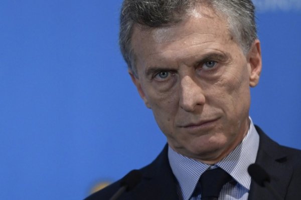 A Mauricio Macri le extirparon un tumor benigno del intestino