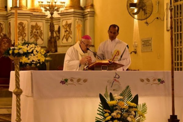 Monseñor Castagna: Restauración de la identidad debilitada