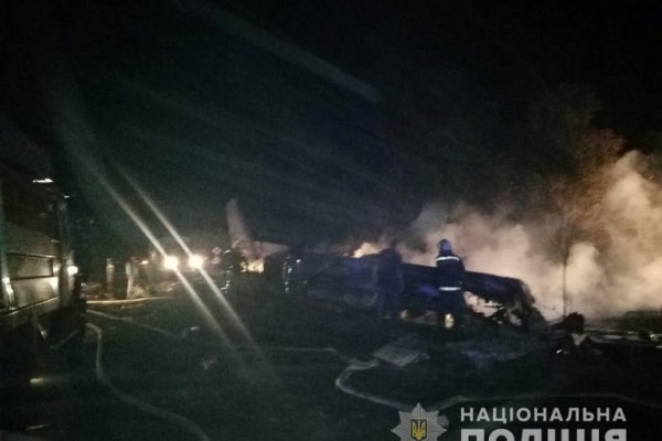 22 muertos al estrellarse un avión militar en Ucrania
