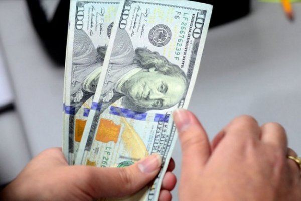 La compra de dólar ahorro alcanzó un nuevo récord en agosto