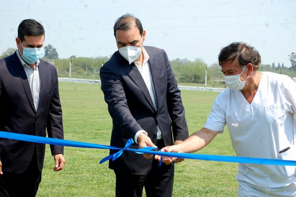 Irigoyen y Valdés inauguraron sistema de riego e iluminación del Club Victoria