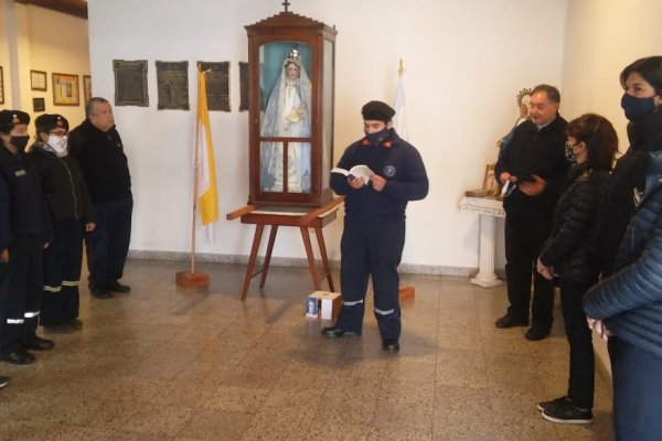 La Virgen del Rosario llenó de bendiciones a los Bomberos Voluntarios de Goya