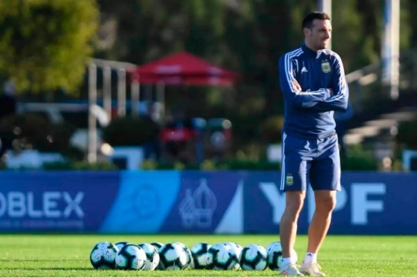 Scaloni entregó la lista final con 28 convocados para las Eliminatorias