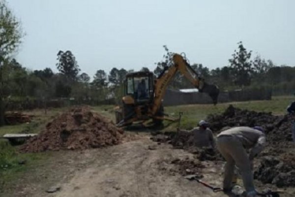 Aguas lleva agua potable y cloaca a 680 habitantes más en diferentes localidades de la Provincia