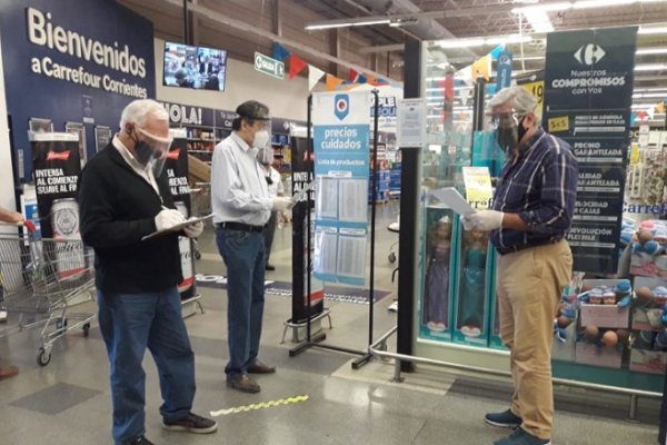 Controlan medidas de seguridad sanitaria en supermercados