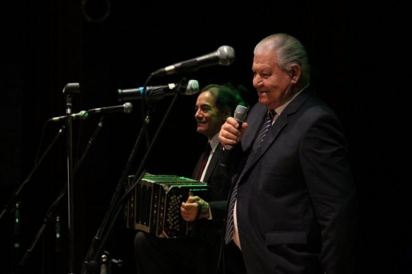 La Peña de la Ciudad homenajeará al recordado poeta Juan Carlos Jensen