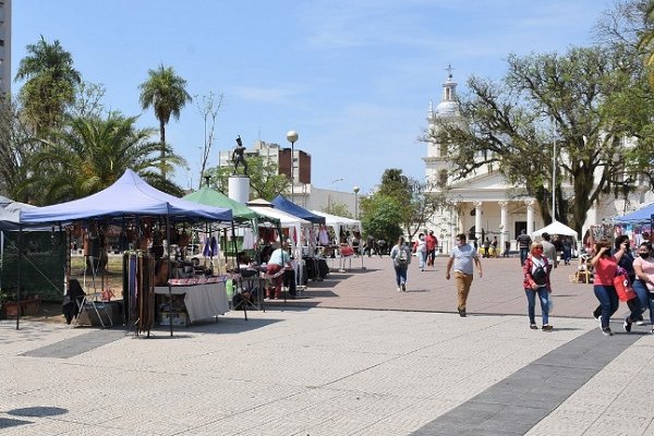 Artesanías a precios accesibles para homenajear a Mamá