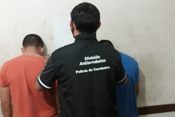 Detuvieron a motochorros que arrebataron una cartera