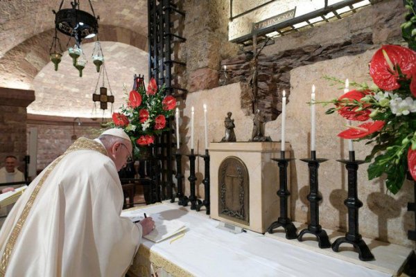 Alarma en torno al papa Francisco por un caso positivo en Santa Marta