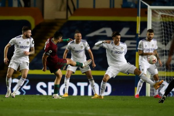 El Leeds de Bielsa jugó su peor partido y perdió con un gol en contra