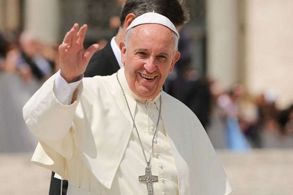 El Papa alienta unión civil para parejas homosexuales, un cambio de postura del Vaticano