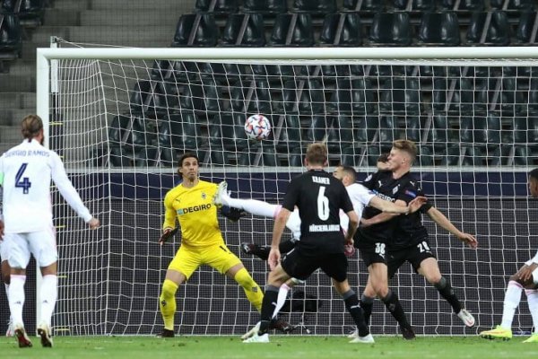 Real Madrid rescató un empate ante el Borussia Mönchengladbach