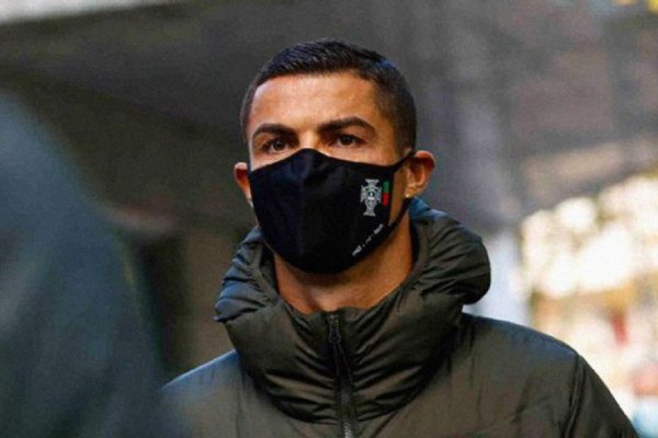 Ronaldo volvió a dar positivo de coronavirus y no jugará contra el Barcelona de Messi