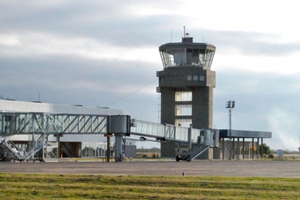 Corrientes: Tras 225 días, vuelve Aerolíneas al Piragine