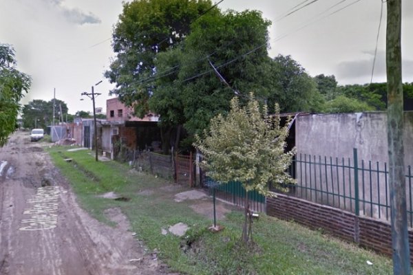 Vecinos piden arreglo de alumbrado público en el barrio Sargento Cabral