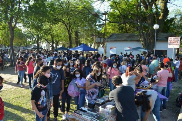 Suspendieron un evento en el Parque Mitre por la aglomeración que generó