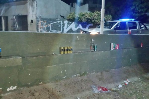 La Policía dispersó a jóvenes que se juntaron a beber en la Costanera