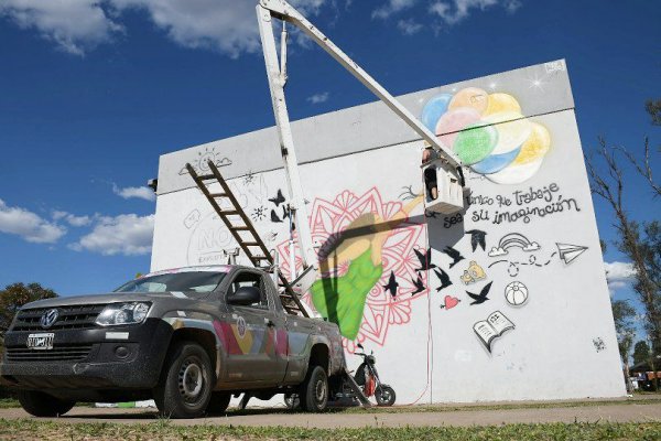 ACOR, la plaza Vera y la Casa del Bicentenario tendrán murales que reflejen mensaje sobre ESI