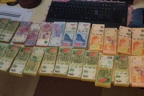 Incautan más de 600 mil pesos de un camión