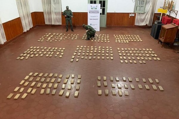 Gendarmes incautan en Misiones más de 205 kilos de marihuana y más de 20 kilos de cocaína