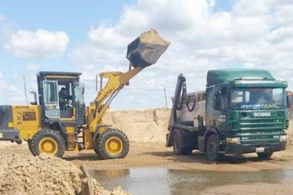 Marcharán transportistas de la arena en Corrientes