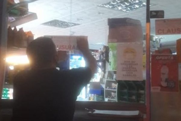 Clausuraron un bar y varios kioscos por incumplimiento en el horario de cierre