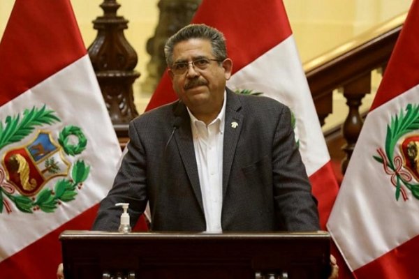 Perú: Merino asume la presidencia tras la destitución de Vizcarra