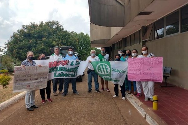 Marcha simultánea de personal sanitario en toda la provincia