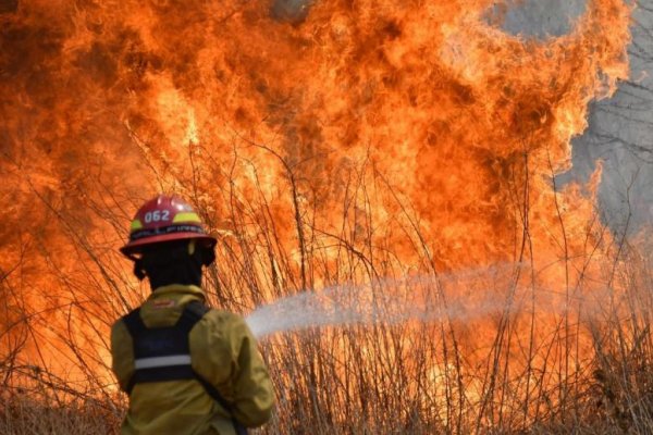 Jujuy, La Rioja, Salta y Córdoba continúan afectadas por incendios forestales