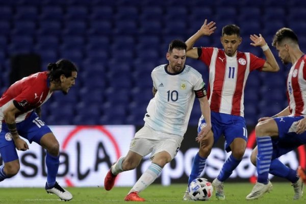 Argentina empató con Paraguay: del gol de González al tanto que el VAR le anuló a Messi