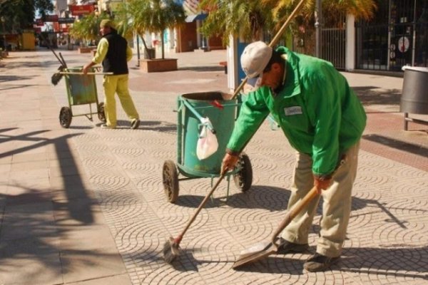 Pedido de reajuste salarial del 25% al intendente Tassano para el personal esencial