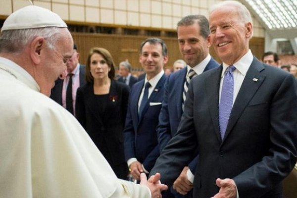 El Papa llamó a Biden para felicitarlo por su triunfo electoral