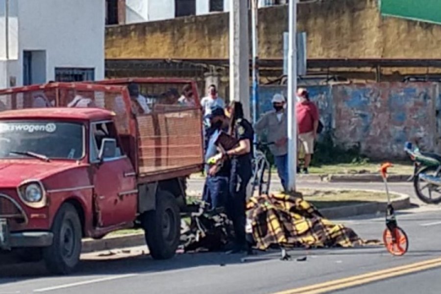 Goya: Motociclista murió tras impactar con un vehículo estacionado