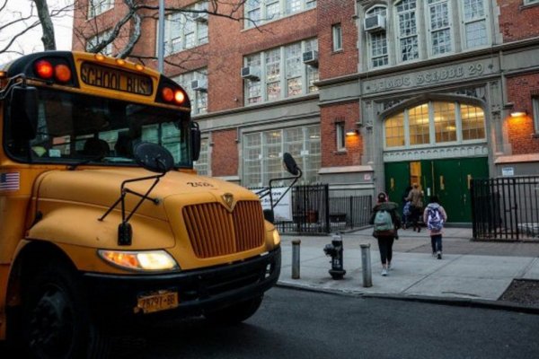 Nueva York: ordenaron el cierre de las escuelas por el rebrote de coronavirus