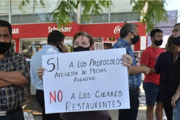 Fase 3: Comerciantes marcharon para volver al horario normal